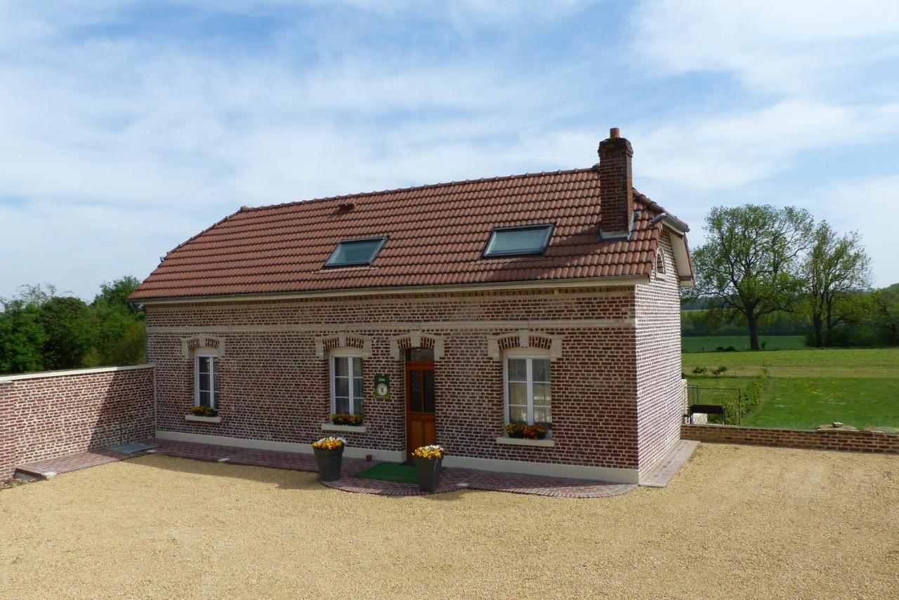 Gîte La Maison d'Edouard Villers-Carbonnel Extérieur photo